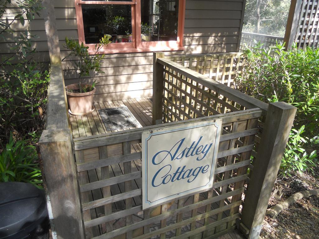 Astley Cottage Дейлсфорд Стая снимка