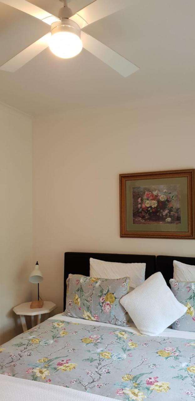 Astley Cottage Дейлсфорд Екстериор снимка